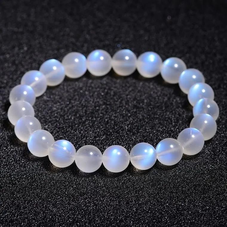 蓝月光石  Blue Moonstone